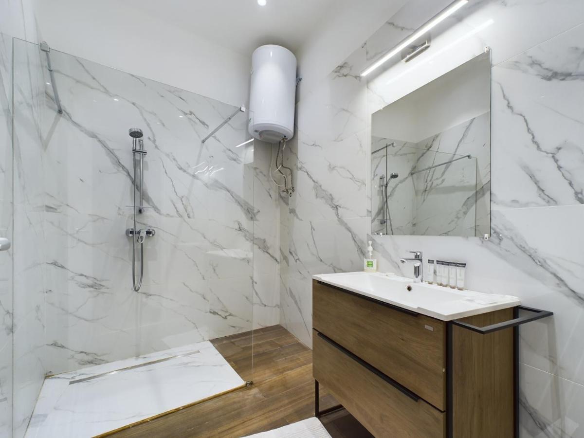 Gray Stylish Central Apartment Budapest Eksteriør bilde