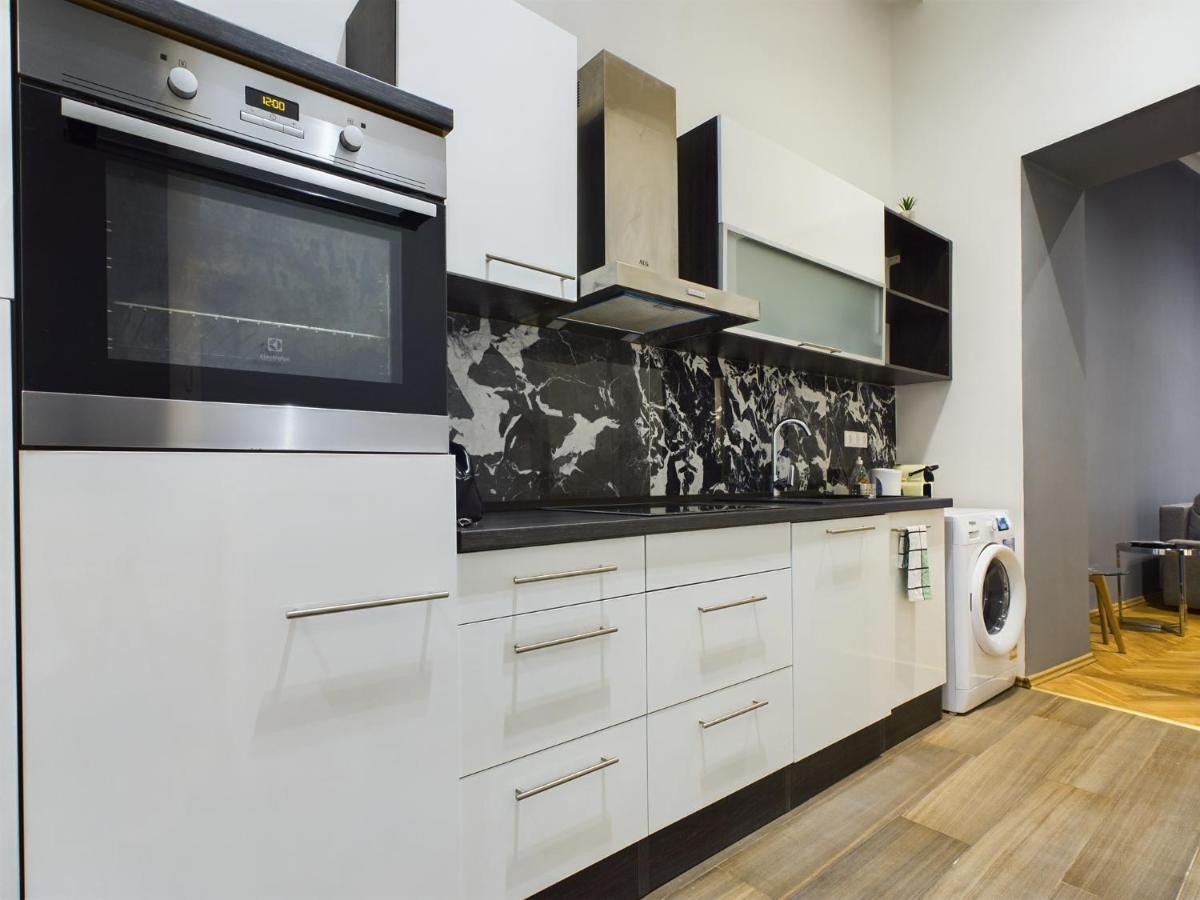 Gray Stylish Central Apartment Budapest Eksteriør bilde