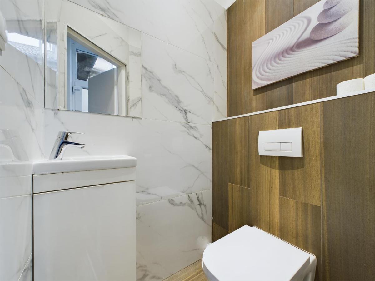 Gray Stylish Central Apartment Budapest Eksteriør bilde